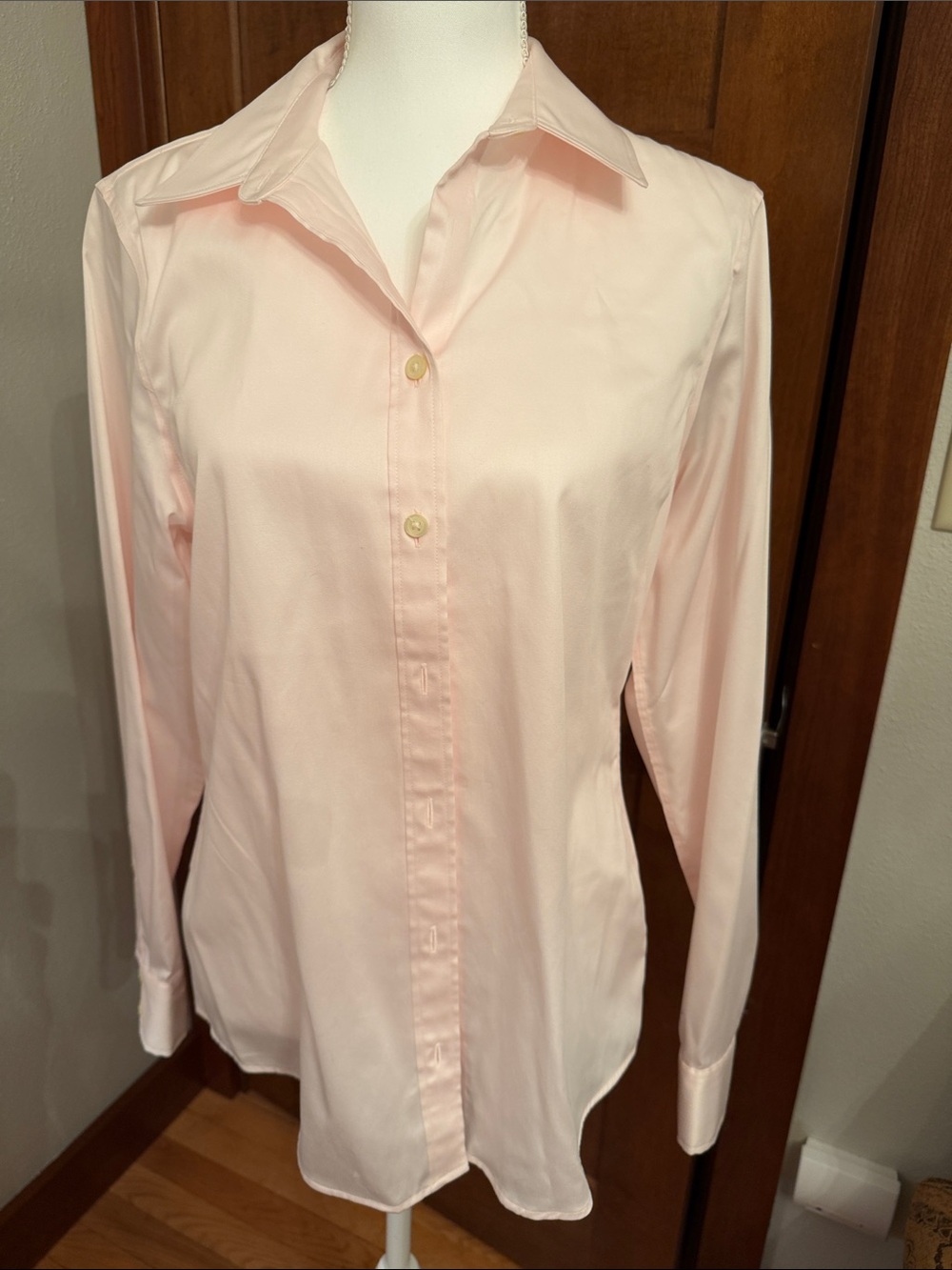 Banana Republic Pale Pink Long-Sleeve Dress Shirt